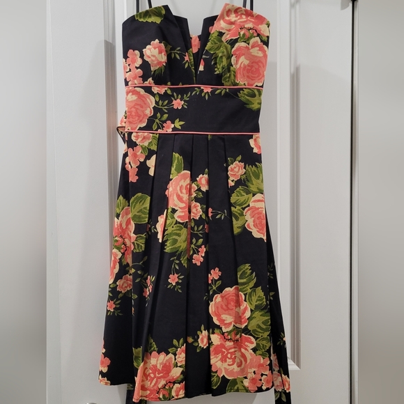 B. SMART Vintage Floral Strapless Midi Dress, size 4 - Picture 1 of 4